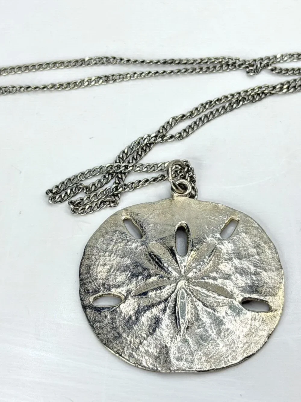 Retired James Avery Sterling Silver 1.75